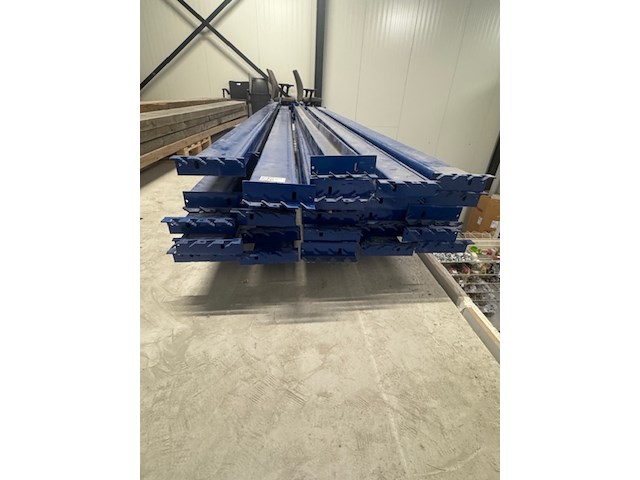 Ca. 26x palletstelling ligger blauw - afbeelding 2 van  5