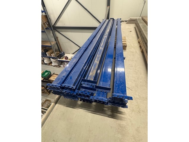 Ca. 26x palletstelling ligger blauw - afbeelding 4 van  5