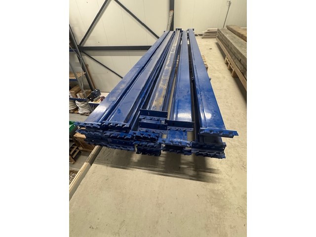 Ca. 26x palletstelling ligger blauw - afbeelding 5 van  5