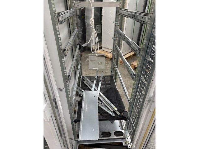 Ca. 26x serverkast - afbeelding 9 van  40