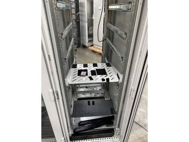 Ca. 26x serverkast - afbeelding 16 van  40