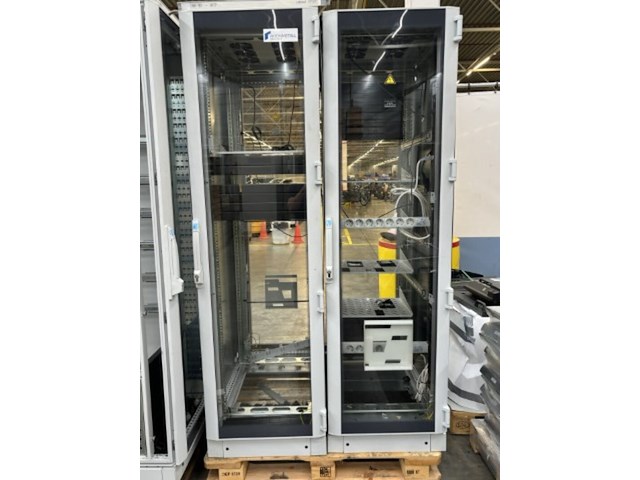 Ca. 26x serverkast - afbeelding 29 van  40
