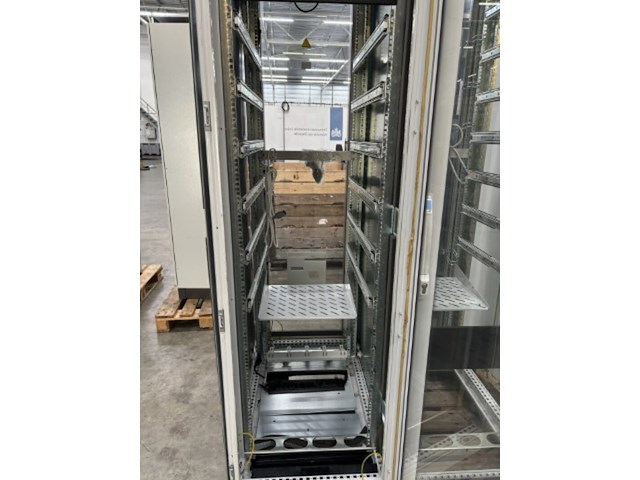 Ca. 26x serverkast - afbeelding 23 van  40