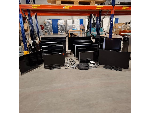 Ca. 26x televisies, o.a. sharp, sony, samsung, panasonic, meerdere - afbeelding 1 van  25