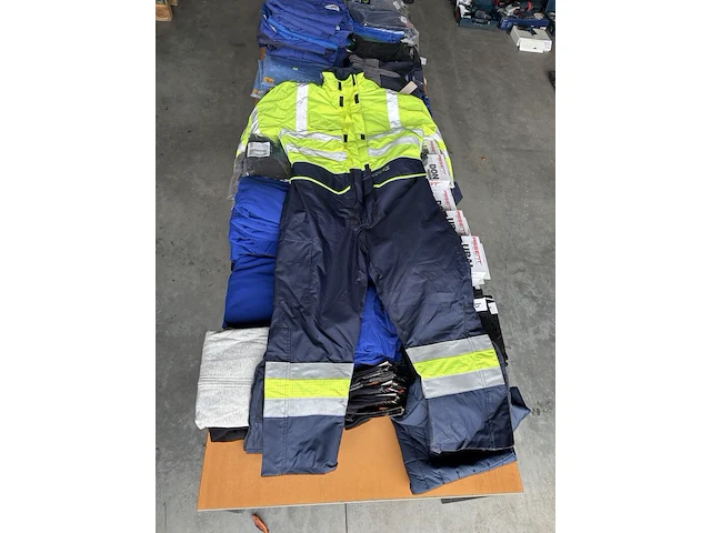 Ca. 270x diverse werkkleding, o.a. siopor, havep, sci-line - afbeelding 14 van  19