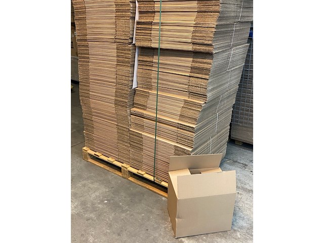 Ca. 270x verzenddozen 40x30x32cm, bruin - afbeelding 1 van  3