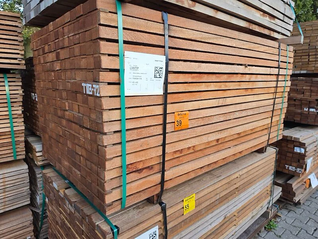 Ca. 272x angelim pedra regels fijnbezaagd, 40x60mm, lengte 190cm - afbeelding 4 van  4