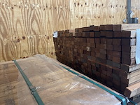 Ca. 273x guyana teak latten geschaafd, 27x40mm, lengte 155cm - afbeelding 3 van  3
