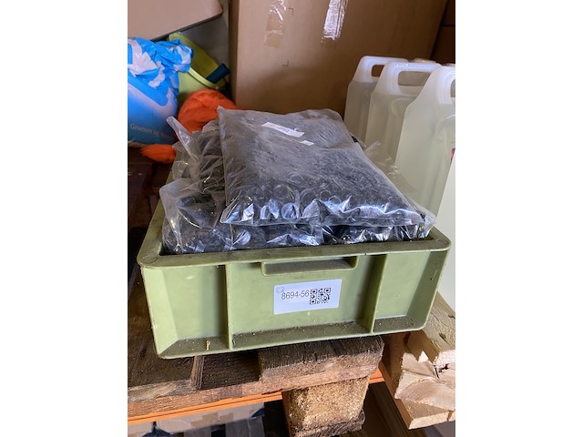 Ca. 2750x zekering houders voor zekeringen 5x20 - afbeelding 1 van  4