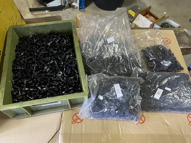 Ca. 2750x zekering houders voor zekeringen 5x20 - afbeelding 4 van  4