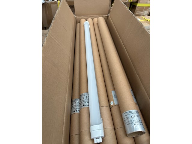 Ca. 275x led tube 8w 4000k 587 mm, qbright, qb-lt-8w-4k-125-587 - afbeelding 2 van  4