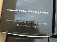 Ca. 275x teeth whitening powder – activated charcoal, mint 30g - afbeelding 1 van  4