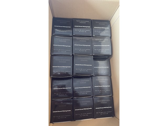 Ca. 275x teeth whitening powder – activated charcoal, mint 30g - afbeelding 2 van  4