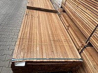 Ca. 276x angelim pedra latten geschaafd , 21x40mm, lengte 365cm - afbeelding 1 van  3