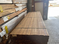 Ca. 276x guyana teak latten geschaafd, 27x40mm, lengte 305cm - afbeelding 1 van  3