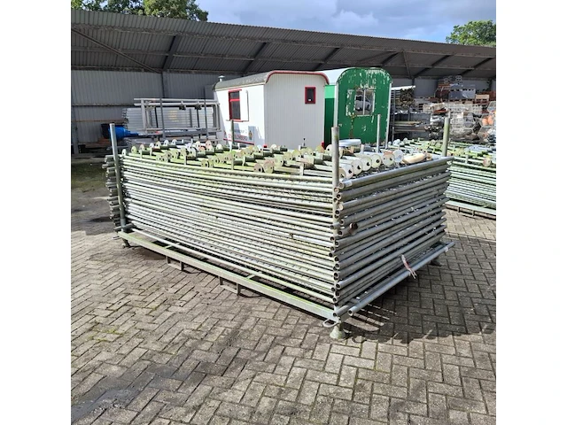 Ca. 27x bouwhek in transportbok - afbeelding 1 van  8