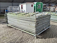 Ca. 27x bouwhek in transportbok