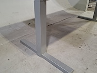 Ca. 27x bureau, 2x bureaustoel en 1x tafel, o.a. gispen - afbeelding 17 van  20