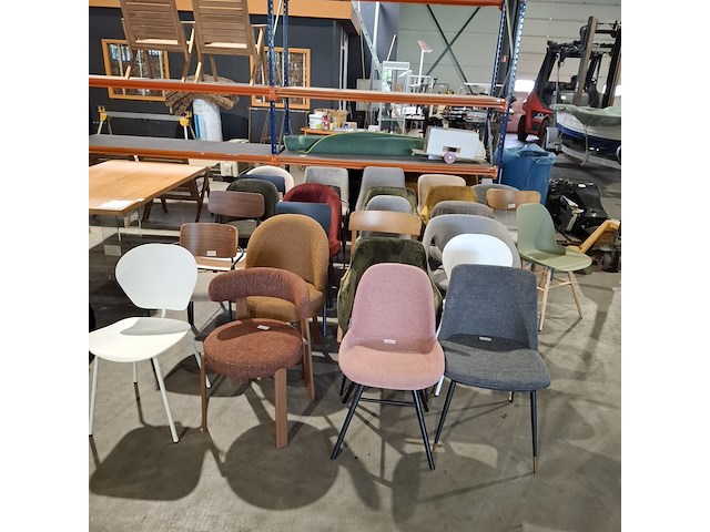 Ca. 27x diverse stoelen, o.a. (zuiver, dutchbone enz) - afbeelding 3 van  24