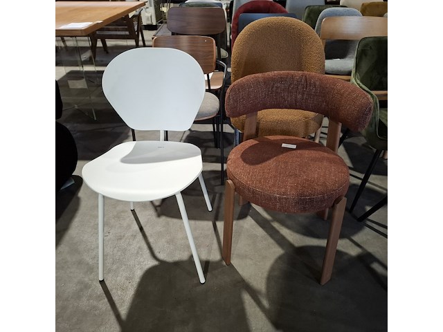 Ca. 27x diverse stoelen, o.a. (zuiver, dutchbone enz) - afbeelding 4 van  24