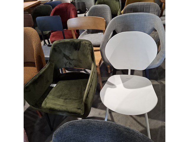 Ca. 27x diverse stoelen, o.a. (zuiver, dutchbone enz) - afbeelding 7 van  24