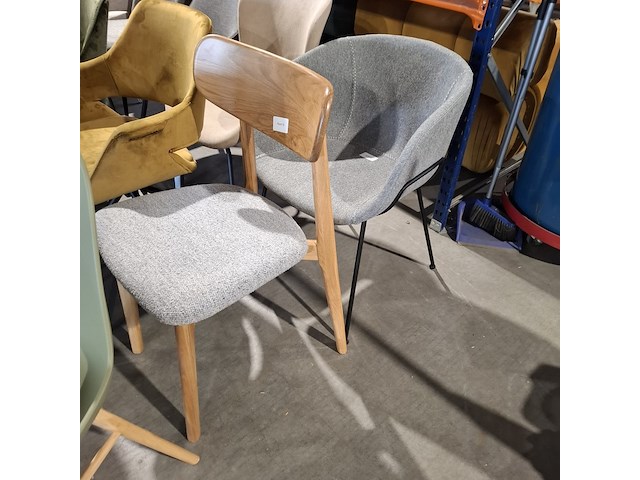 Ca. 27x diverse stoelen, o.a. (zuiver, dutchbone enz) - afbeelding 17 van  24