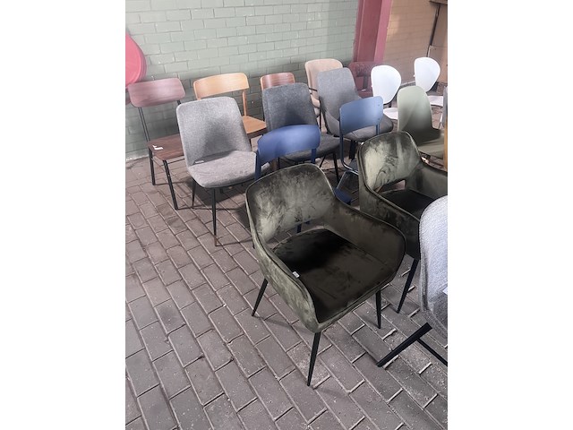 Ca. 27x diverse stoelen, o.a. (zuiver, dutchbone enz) - afbeelding 20 van  24