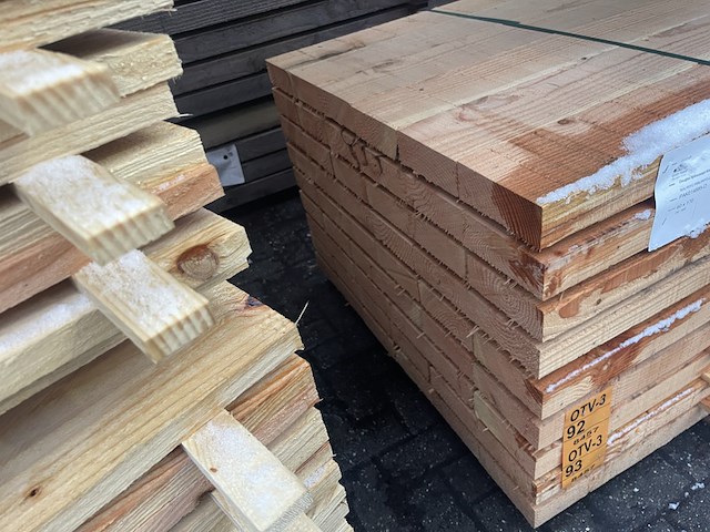 Ca. 27x douglas balken fijnbezaagd, 60x170mm, lengte 460cm - afbeelding 3 van  3