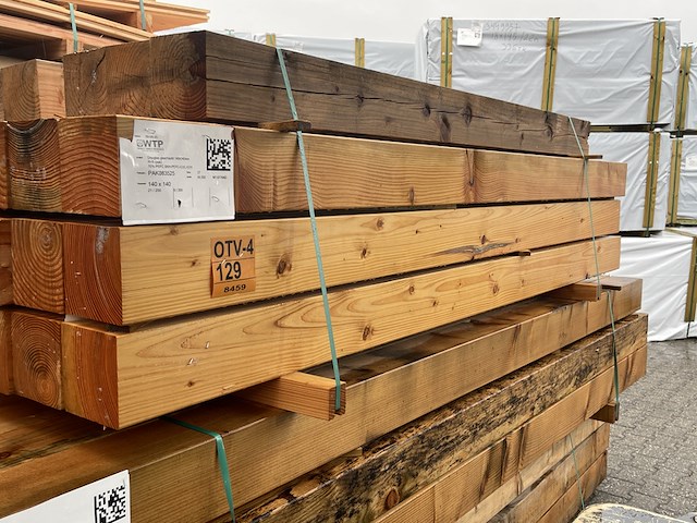 Ca. 27x douglas balken geschaafd, 140x140mm, lengte 6/200cm, 21/250cm - afbeelding 2 van  3