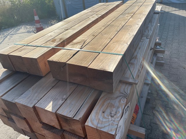 Ca. 27x douglas balken geschaafd, 140x140mm, lengte 6/200cm, 21/250cm - afbeelding 1 van  3
