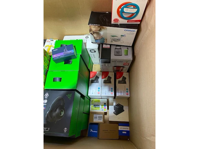 Ca. 27x elektronica, hp, razer, netgear etc. - afbeelding 1 van  3