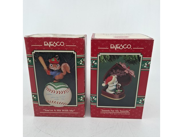 Ca. 27x kerst beeldje, enesco, o.a. paint your holidays bright - afbeelding 10 van  13