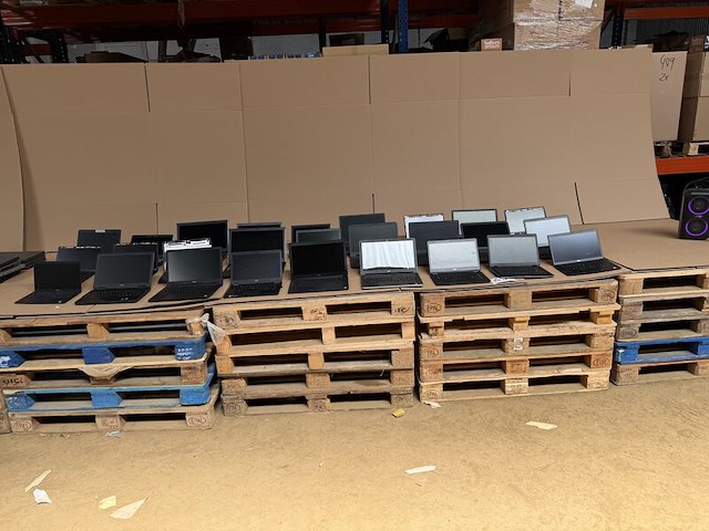 Ca. 27x laptop, dell - afbeelding 10 van  21