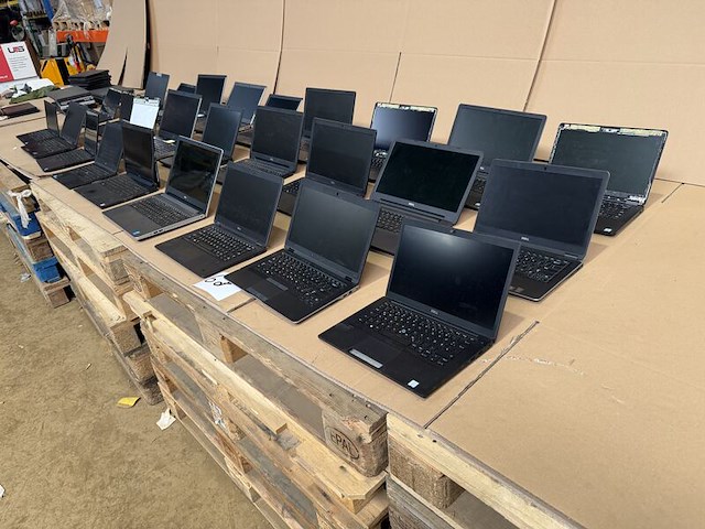 Ca. 27x laptop, dell - afbeelding 13 van  21