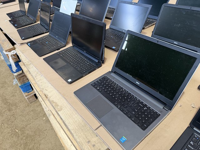 Ca. 27x laptop, dell - afbeelding 18 van  21