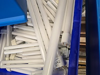 Ca. 27x magazijnbakken incl. inhoud kruizinga, blauw - afbeelding 18 van  28