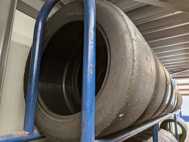 Ca. 27x raceband slicks / regenband hankook, inerstate, michelin - afbeelding 13 van  35