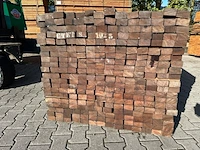 Ca. 280x hardhouten onderliggers geschaafd, 40x70mm, lengte 335cm - afbeelding 3 van  3