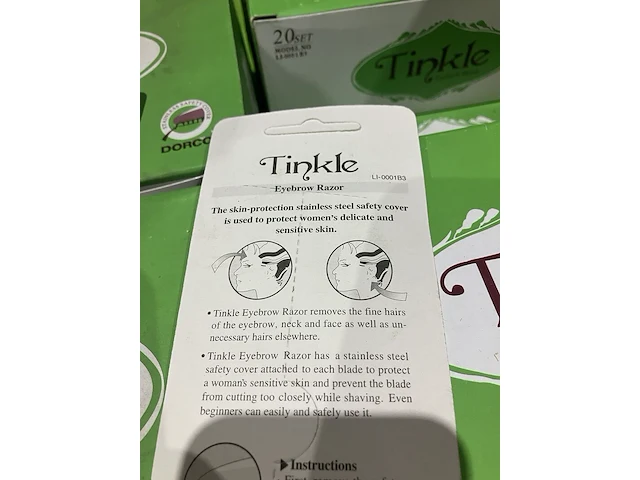 Ca. 280x wenkbrauw scheermesjes, tinkle - afbeelding 3 van  3