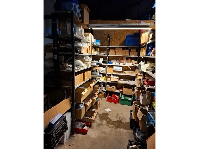 Ca 28mtr magazijnstelling - afbeelding 3 van  8