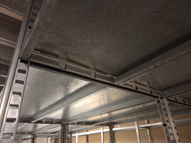 Ca 28mtr metalen stelling - afbeelding 3 van  14