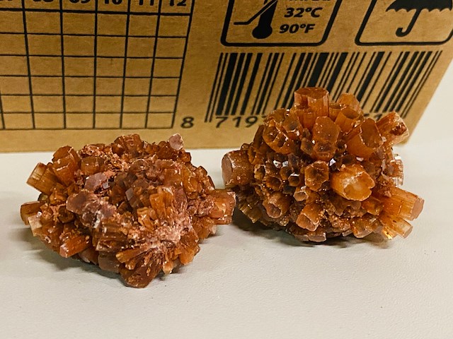 Ca. 28x aragoniet clusters - afbeelding 3 van  5