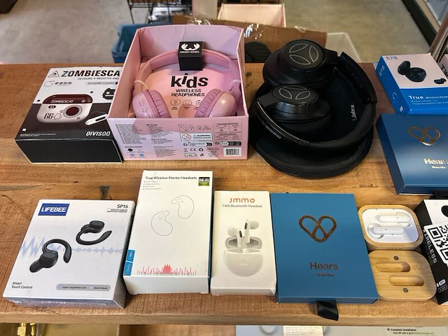 Ca. 28x audio-accessoires w.o. draadloze koptelefoon, w.o. hears, lifebee, jmmo - afbeelding 4 van  11