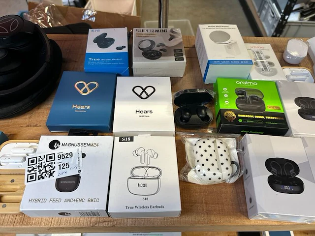 Ca. 28x audio-accessoires w.o. draadloze koptelefoon, w.o. hears, lifebee, jmmo - afbeelding 5 van  11