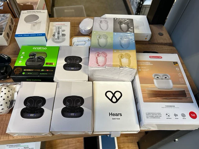Ca. 28x audio-accessoires w.o. draadloze koptelefoon, w.o. hears, lifebee, jmmo - afbeelding 6 van  11