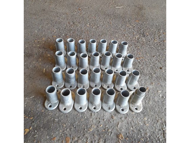 Ca. 28x buiskoppeling ovale voetplaat, ø 42,4 mm - afbeelding 3 van  5