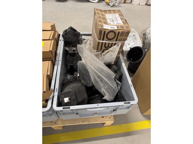 Ca. 28x daksteun, zwart - afbeelding 2 van  4