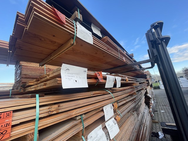 Ca. 28x douglas wisselsponning, 18x190mm, lengte 4/400cm, 24/500cm - afbeelding 2 van  3