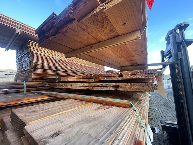 Ca. 28x douglas wisselsponning, 18x190mm, lengte 4/400cm, 24/500cm - afbeelding 3 van  3