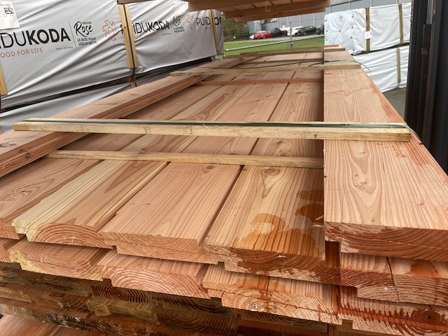 Ca. 28x douglas zweeds rabat, 28x190mm, lengte 14/400cm, 14/500cm - afbeelding 1 van  3